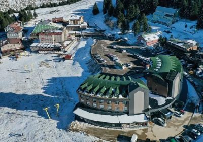 Горнолыжные курорты Турции страдают без снега и туристов