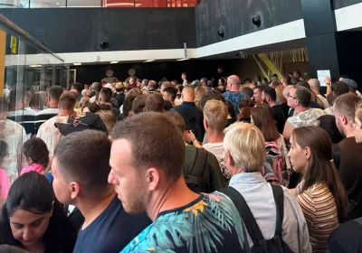 Проблемы с рейсами «Аэрофлота»: Пассажиров просят покинуть Шереметьево