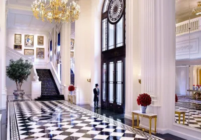 Дворец у реки: уникальный отель Ritz-Carlton в Китае, где остановился Путин