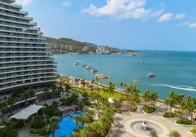 Как сотрудники отеля на Хайнане стали настоящими героями для юного туриста