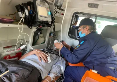 Спасательная операция в горах: как 72-летнего туриста забрали с пика Физкультурный