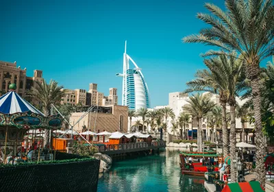 Необычные причины депортации: российская туристка и ее татуировки в ОАЭ