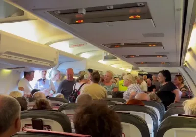 Неожиданная задержка рейса из Нячанга: туристы столкнулись с необычной ситуацией