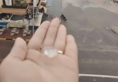 Неожиданный дождь с градом в Хургаде: Как это повлияло на туристов