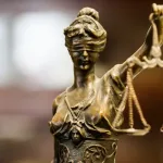 Ошибки судебных приставов: как турист получил компенсацию за невыезд