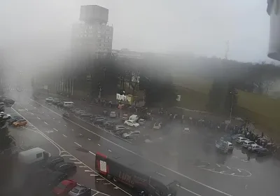 Проблемы на пограничном переходе в Нарве: что происходит на КПП?