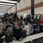 Ситуация в Шереметьево: чемоданы ждут своих владельцев после снежного коллапса