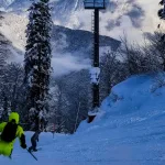 Снегопад в Сочи: Проблемы с транспортом и рост цен на такси