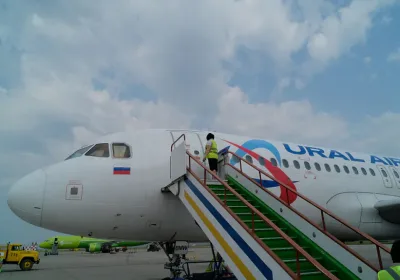 Суд обязал «Уральские авиалинии» упростить возврат билетов при болезни