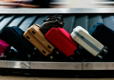 Туристы недовольны предложением Utair забрать недовезенный багаж в Дубае