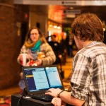 «Аэрофлот» выплатит 300 тысяч семье туристов, пострадавших от овербукинга