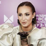 Ольга Бузова и неожиданный конфликт на борту самолета