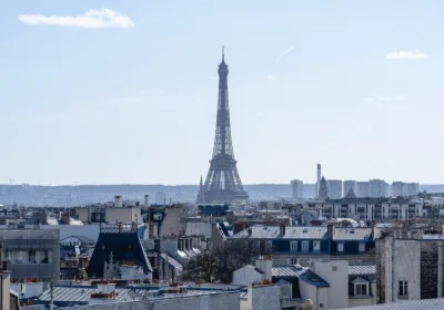 Повышение цен на французские визы: как посредники используют новые возможности