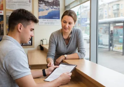 Роспотребнадзор наказал туроператора за неправомерное удержание сервисного сбора