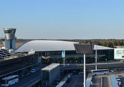 Поддержка россиян в аэропорту Хельсинки: опыт пассажирки