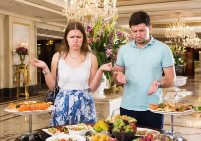 «Туристы в Дубае: Проблемы и требования»