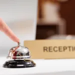 А папа может? Сколько родителей должны дать согласие на заселение ребенка в отель