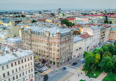 Санкт-Петербург на Первомай: что предлагают отели за 100 тысяч рублей