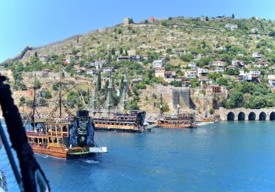 Ситуация с рейсами в Турцию: как туроператоры реагируют на изменяющийся спрос