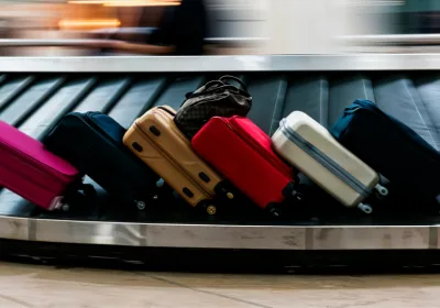 Транзитные пассажиры в аэропортах РФ: новые правила получения багажа