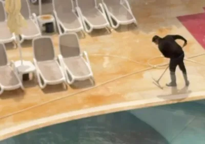 Закрытие бассейнов в отелях Турции после песчаного дождя