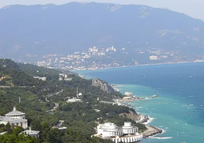 Отельеры Крыма: Помощь туристам в поиске бензина